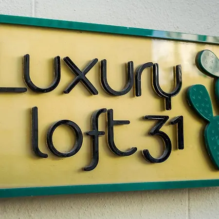Luxury Loft 31 *